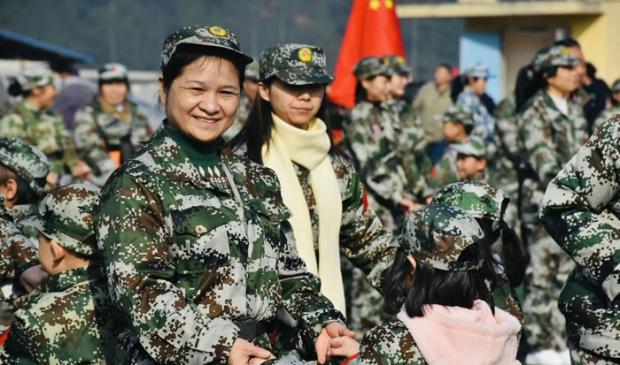 当“保育员”遇见“小小兵” | 记我校幼儿保育专业特色主题实训课