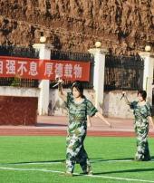达州升华职业技术学校2025级新生军训汇演精彩瞬间(二)